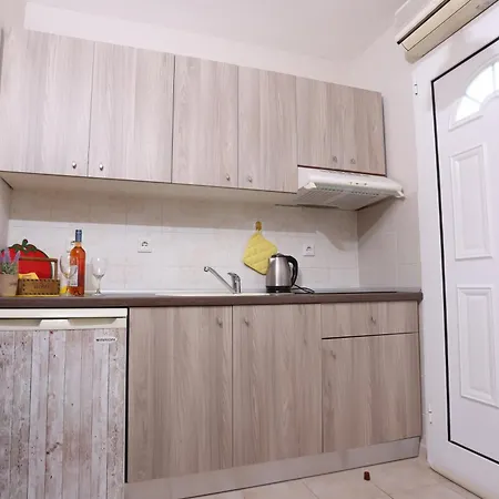 Thin Alos Apartment *