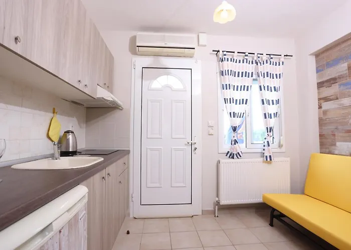 Thin Alos Apartment *