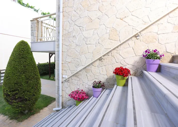 Thin Alos Apartment *